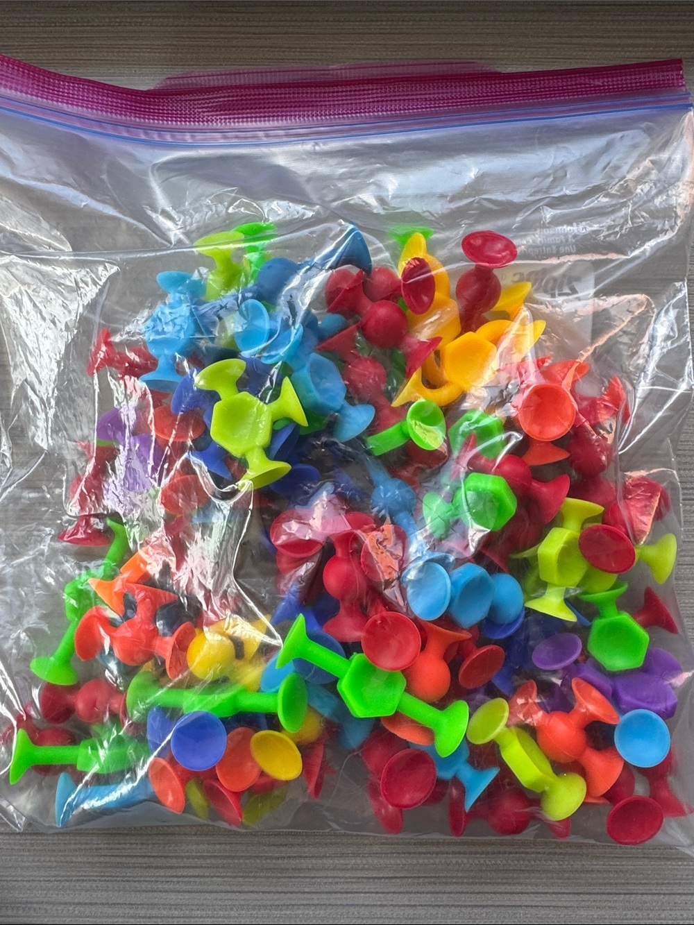 🧩 EUC Suction Construction Toy Lot – Colorful Sensory STEM Building Pieces - Picture 4 of 4
